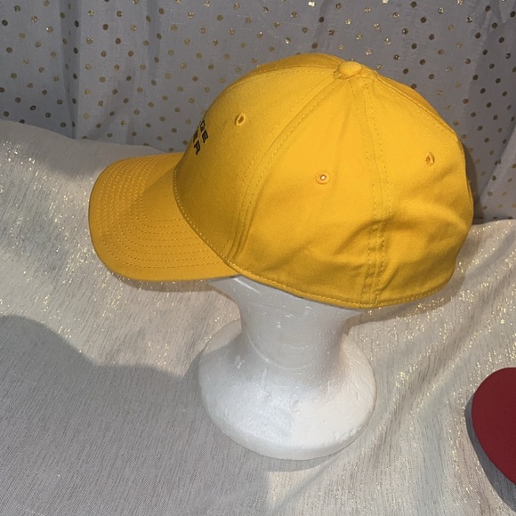 Yellow Range Rover Cap - Picture 4 of 4